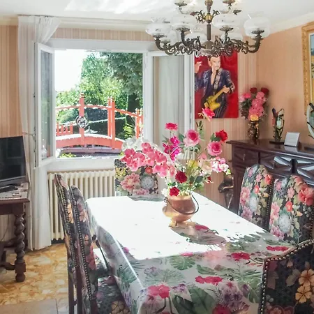 Сasa de vacaciones Acogedora Casa En Pierre-châtel Con Wifi
