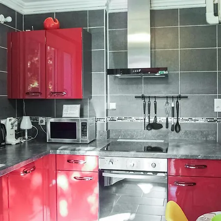 2 Bedroom Awesome In Holiday home