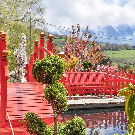 2 Bedroom Awesome In * Pierre-Chatel